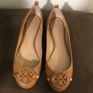 Tory Burch nude flats